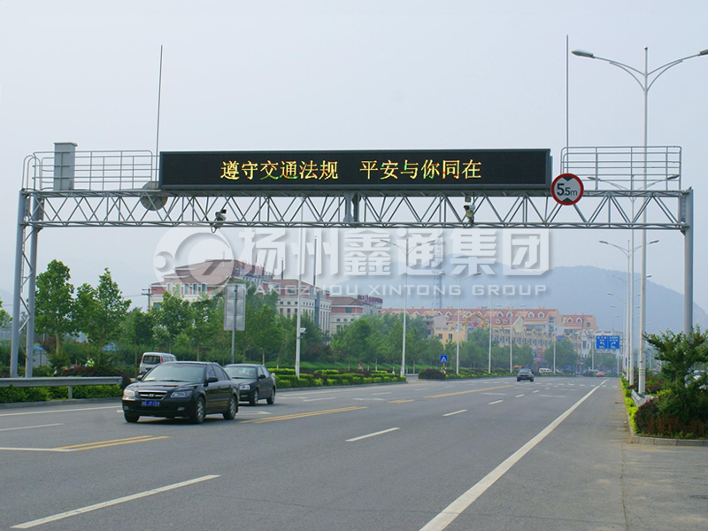 LMJ-013，桁架式情報(bào)板門(mén)架，龍門(mén)架